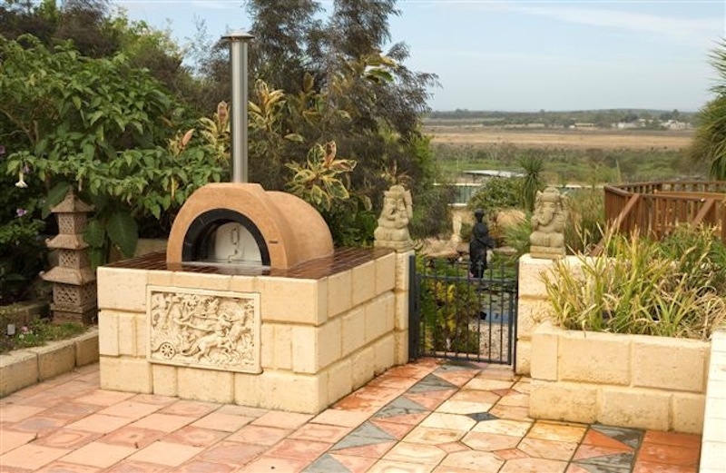 Amalfi Entertainer Mediterranean oven