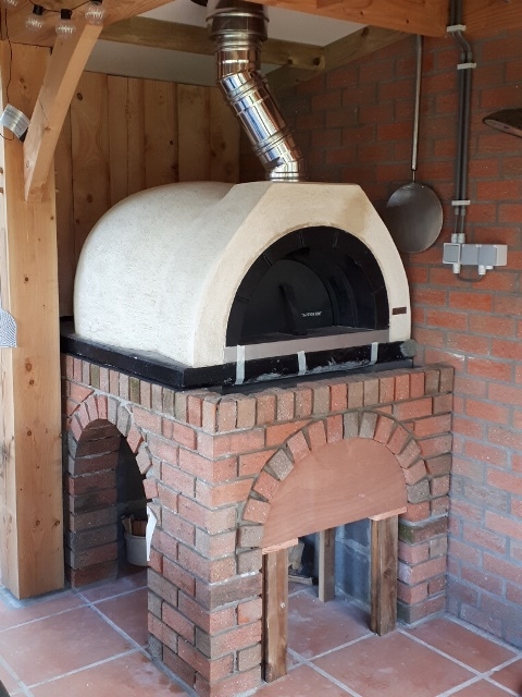 Amalfi Mediterraenean oven AD80